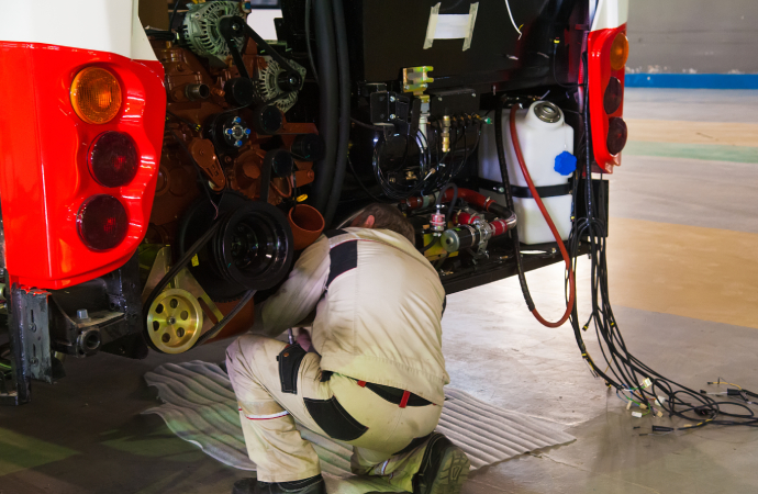 rv repairing